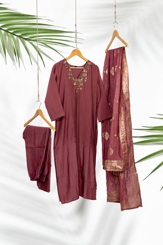 Buy Women’s Salwar Suit Set online in UAE #women's Fashion # Readymade