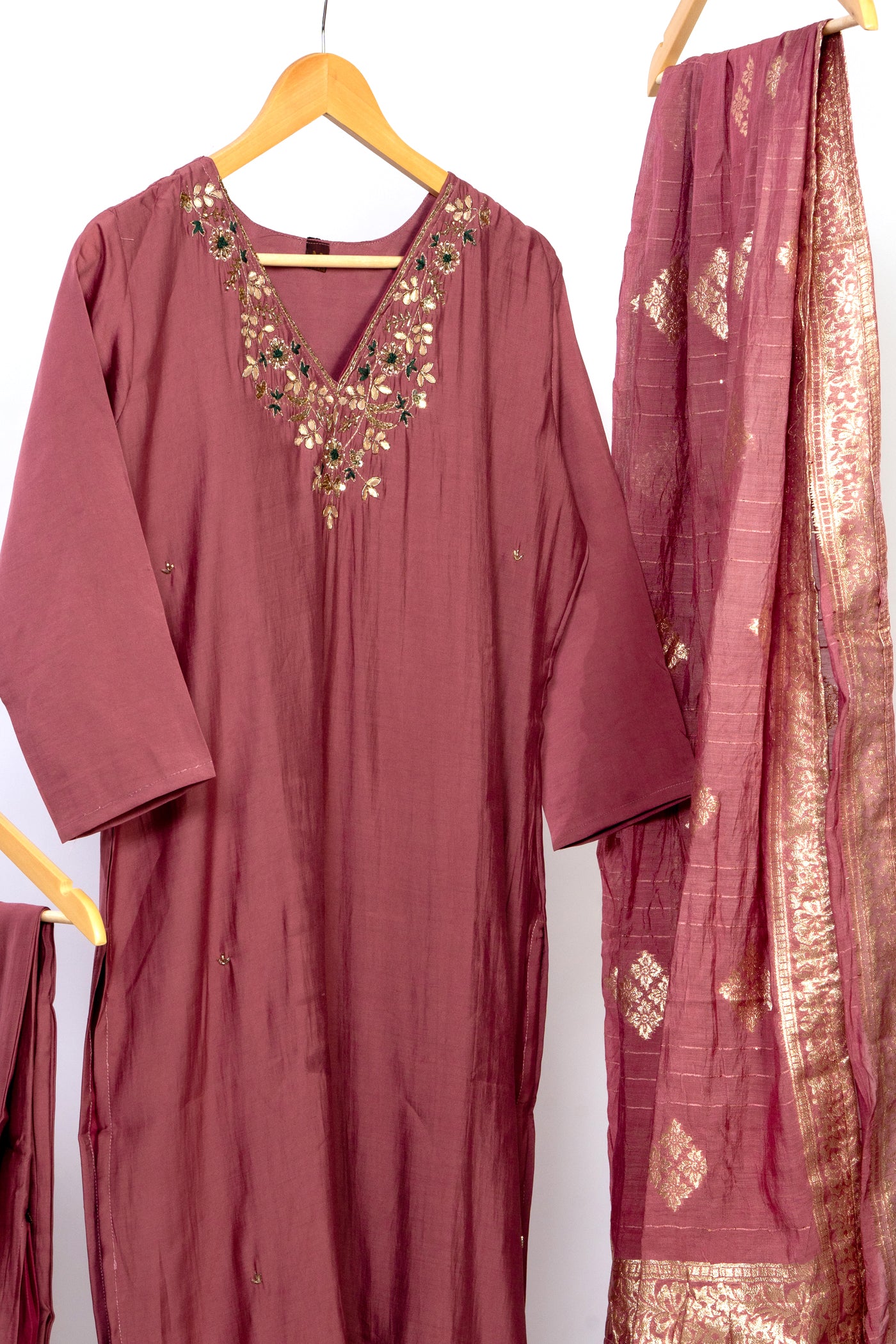 Buy Women’s Salwar Suit Set online in UAE #women's Fashion # Readymade