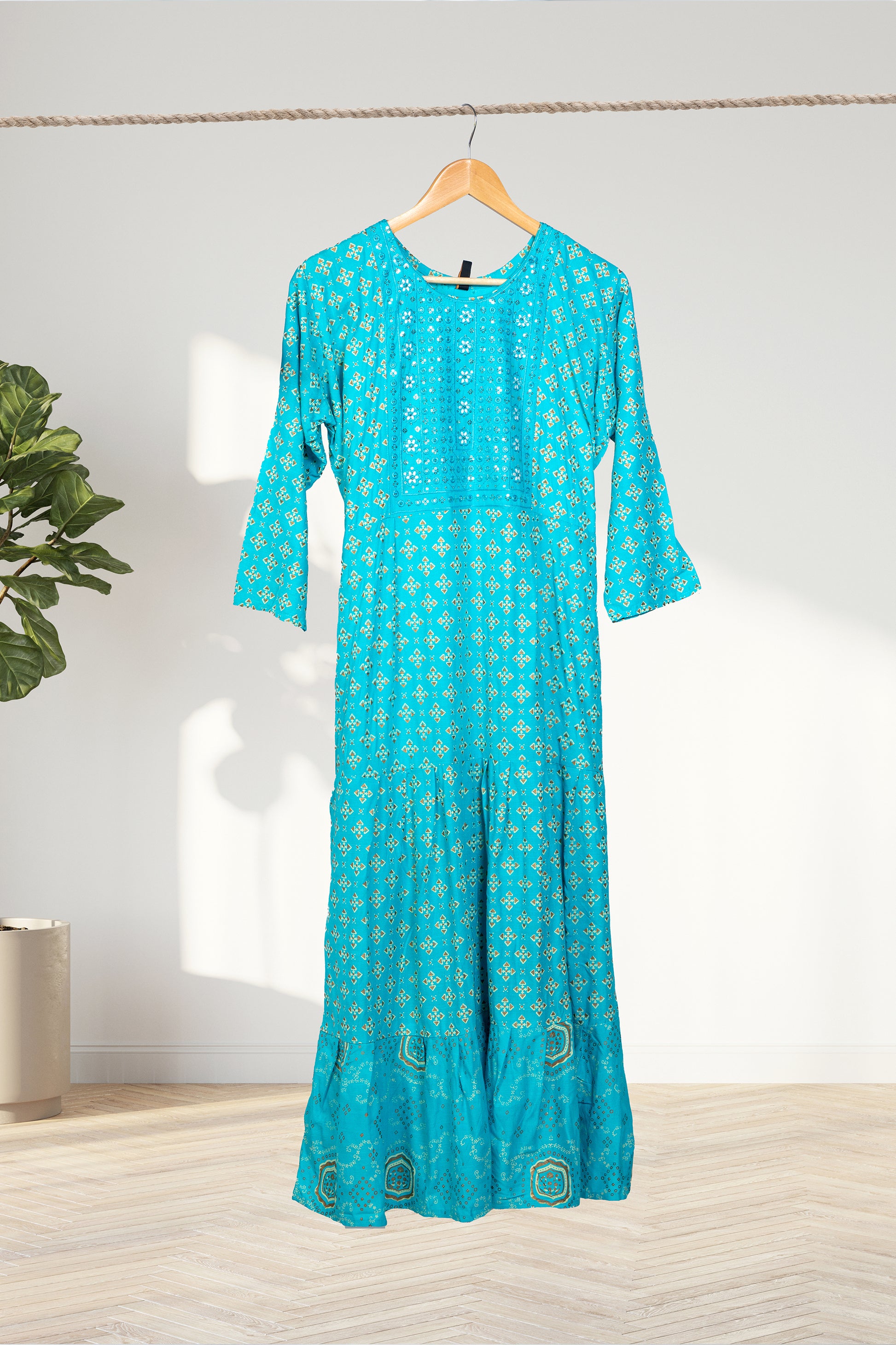 Women's Kurtas Online: Best Buy Women's kurta online UAE #women's Fashion # Readymade